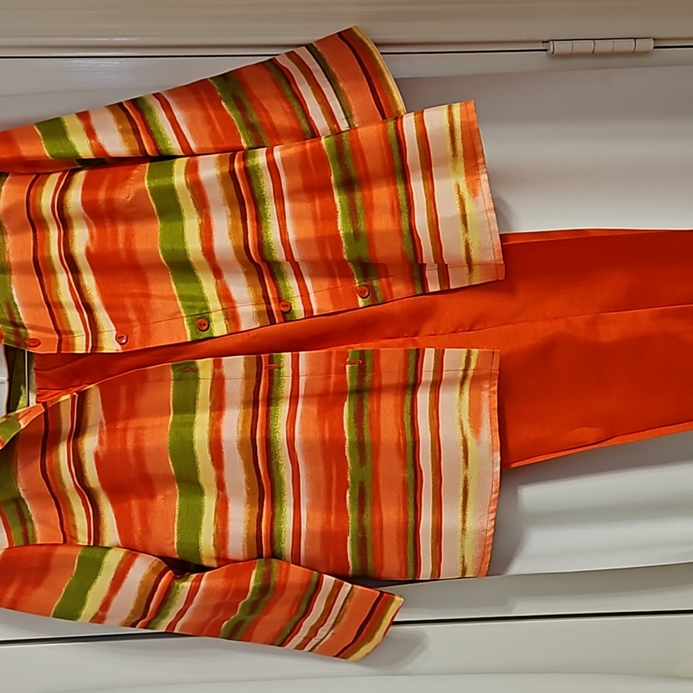 2pc Pant Suit Size 8 Petite 26" inseam 29" waist